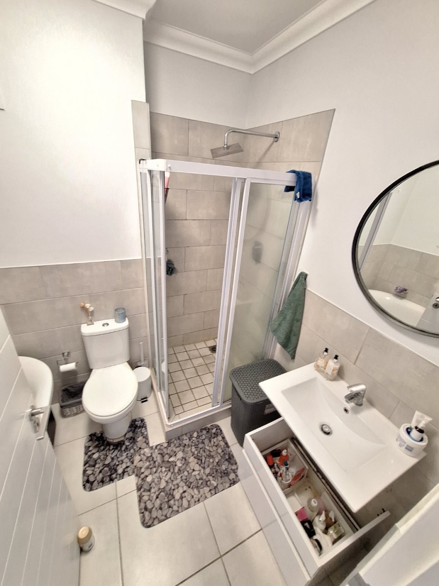 2 Bedroom Property for Sale in Vredekloof Western Cape